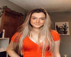 She began posting on Instagram at the age of 14. H She began posting on Instagram at the age of 14. Her eponymous Instagram account has amassed 26,000 and counting followers. She posts her selfies, mak